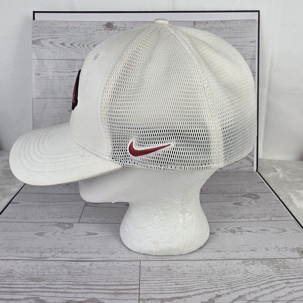 Nike Arkansas Razorbacks XL Dri Fit White Rise Cap - Picture 3 of 6
